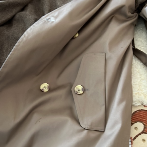 COPY - Like New Ladies Brem Rainwear Trench Coat Dark Tan Color - Picture 4 of 6